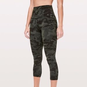 Lululemon Align Crop NWOT